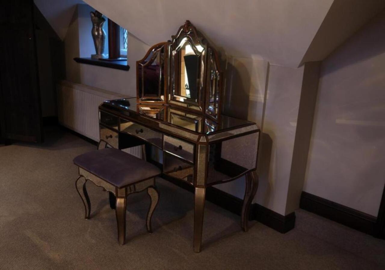 Weston Hall Stafford Kültér fotó